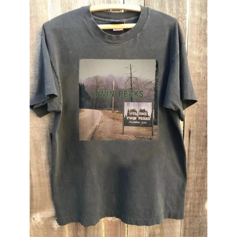 Vintage Fashion Newtown - Camiseta Estampada com Imagens de Clássicos